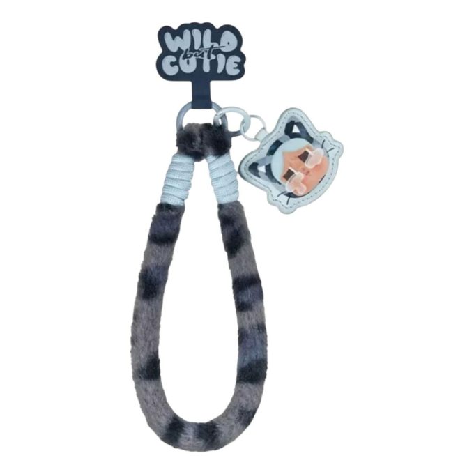 Adorno para teléfono «Denim Cutie» de Crybaby Wild but Cute