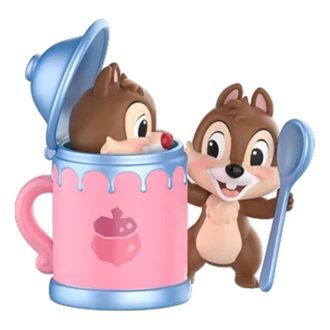 Figuras de la serie Disney Chip y Dale: Hermanos Amantes de la Diversión «Gatito Escondiendo la Taza de Té»