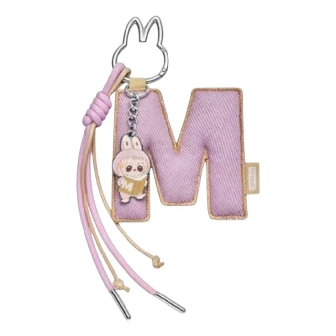 Pin Labubu para colgante con letra de amor «M»