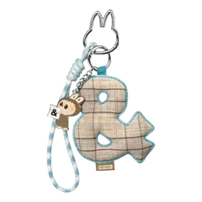 Pin Labubu para colgante de carta de amor «&»