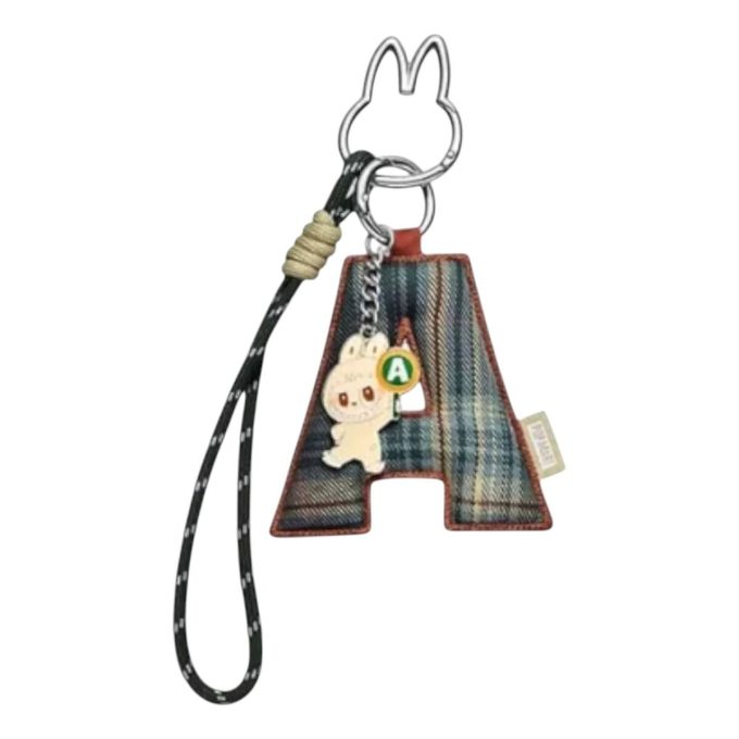 Pin Labubu para colgante de letra de amor «A»