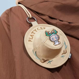 SERIE LOS MONSTRUOS CAEN EN LIBERTAD – Mini bolso con sombrero de pescador en caja